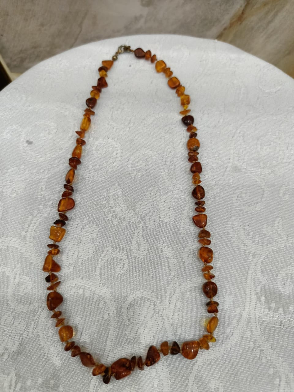 عقد كهرمان عطر طوله 26 cm
