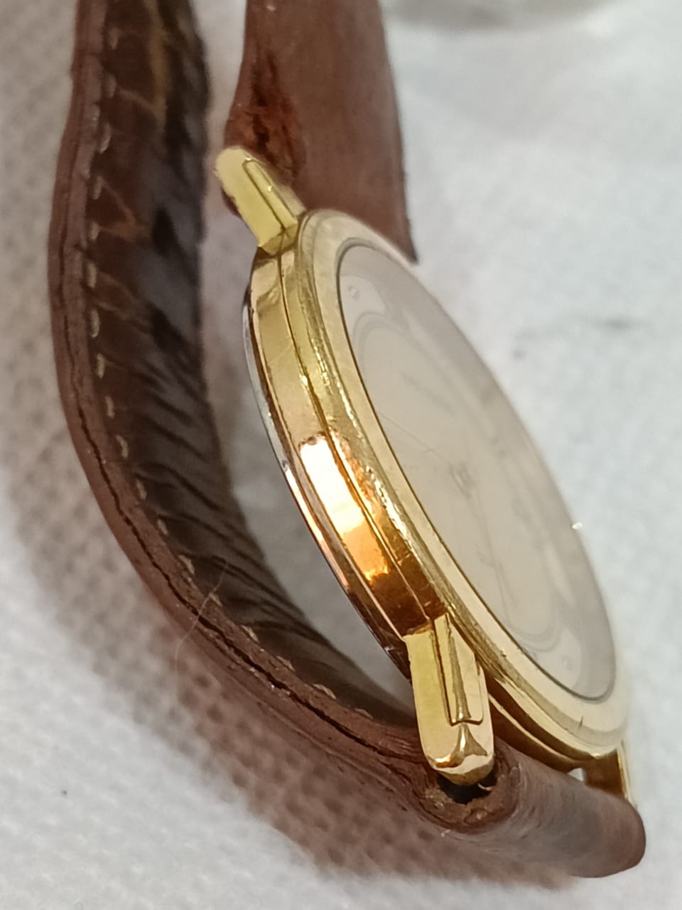 Montre vintage plaqué or quartz