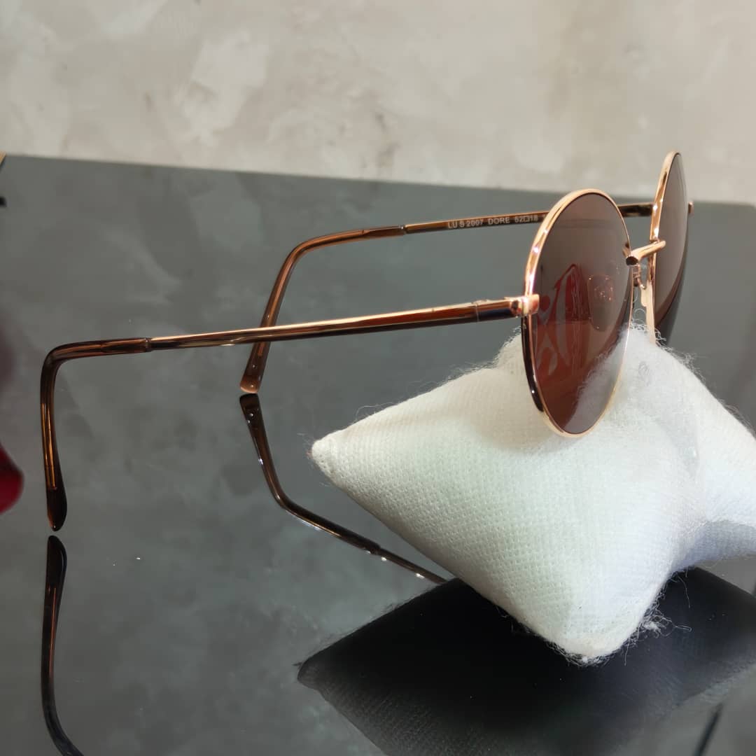 Lunette Lukas paris femme original 
لون زجاج بني
52/18
سعر 12500