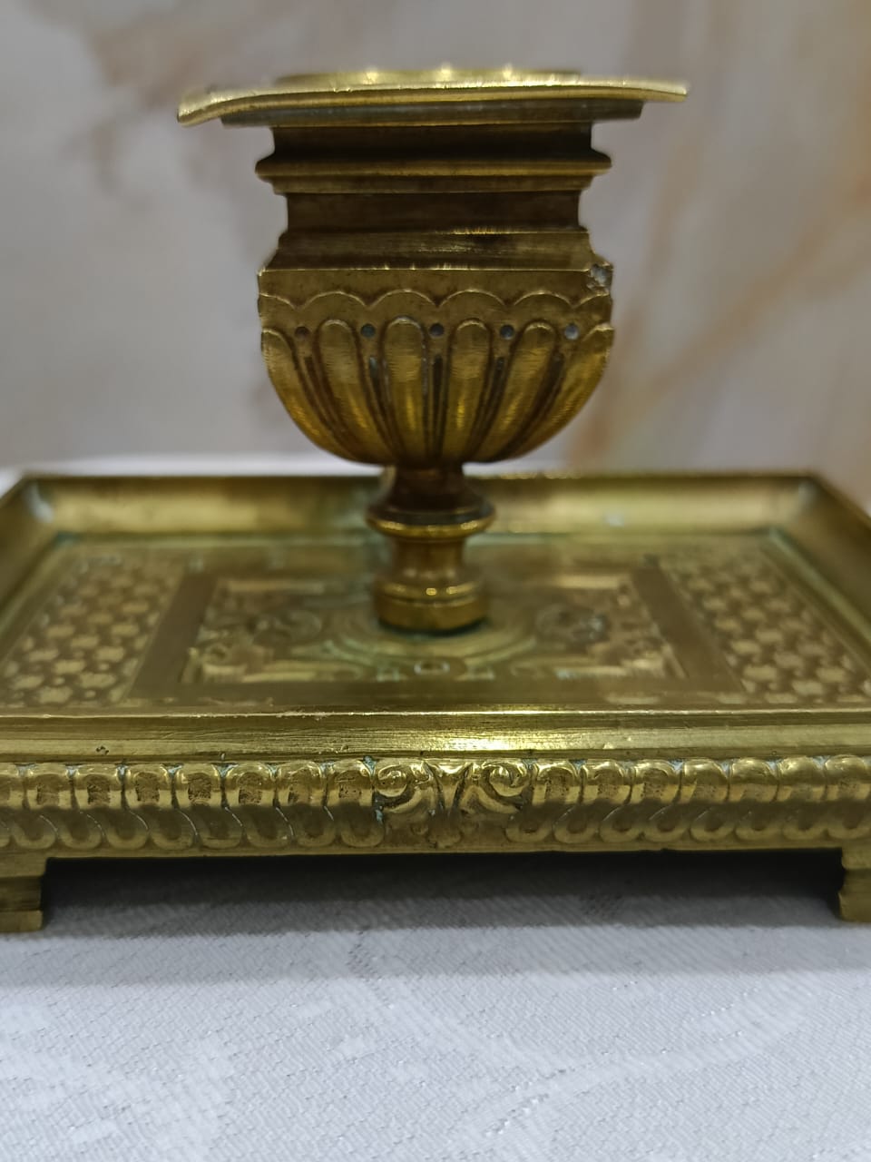 pougoire ancien bronze