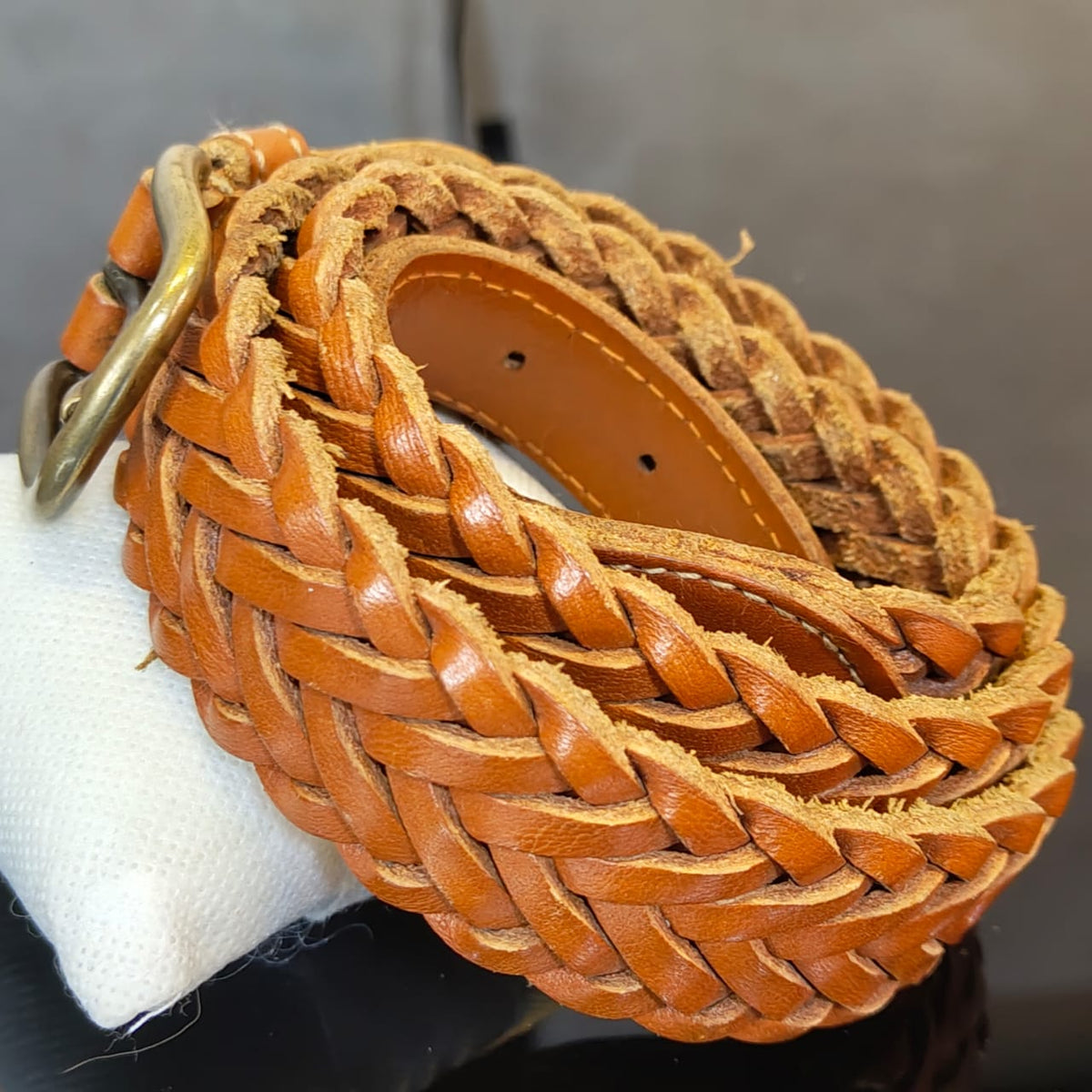 Ceinture en cuir original 92cm
السعر( 550 ألف )