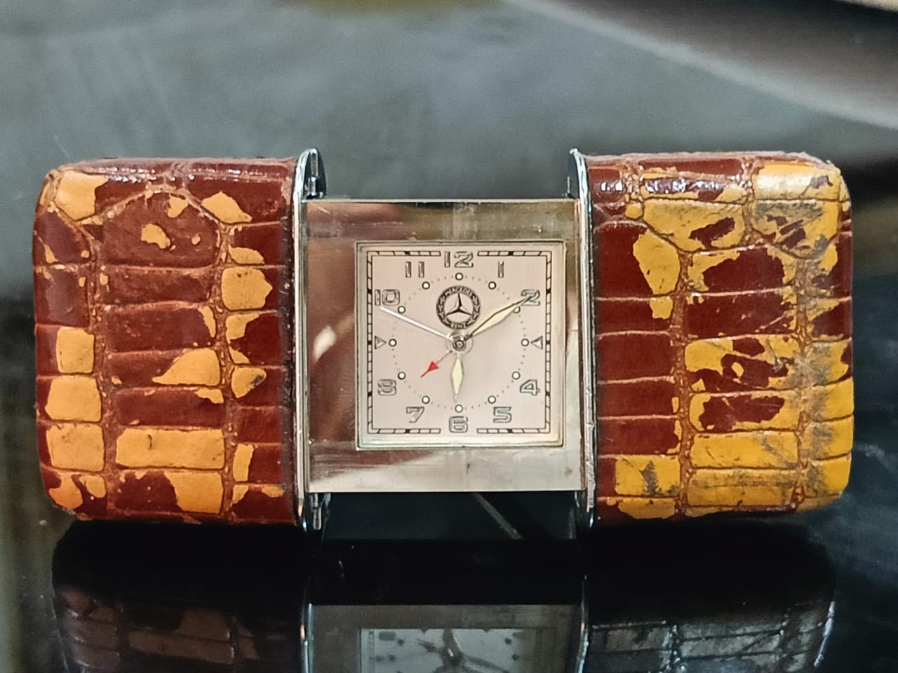 Montre de veyage Mercedes
