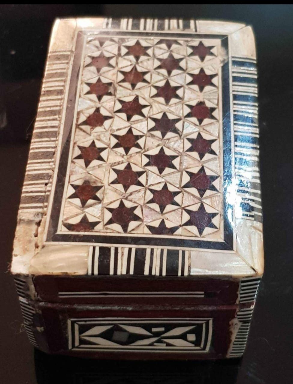 صندوق مطعم بالصدف 15cm