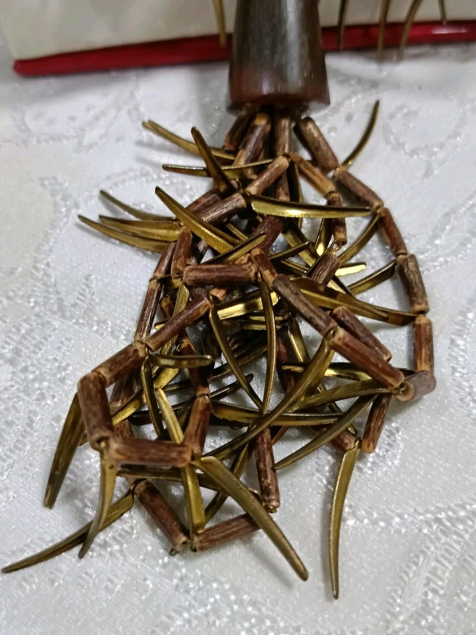 عقد بخرتيت عطر
طول مغلق 30cm